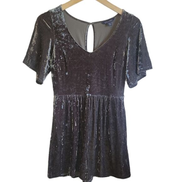 Nwot American Eagle Crushed Velvet Romper Olive Green M - Picture 3 of 12